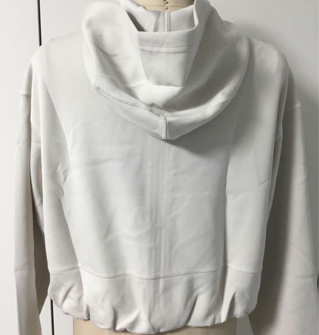 LULULEMON☆さサイズ　8ホワイト フルジップ パーカー