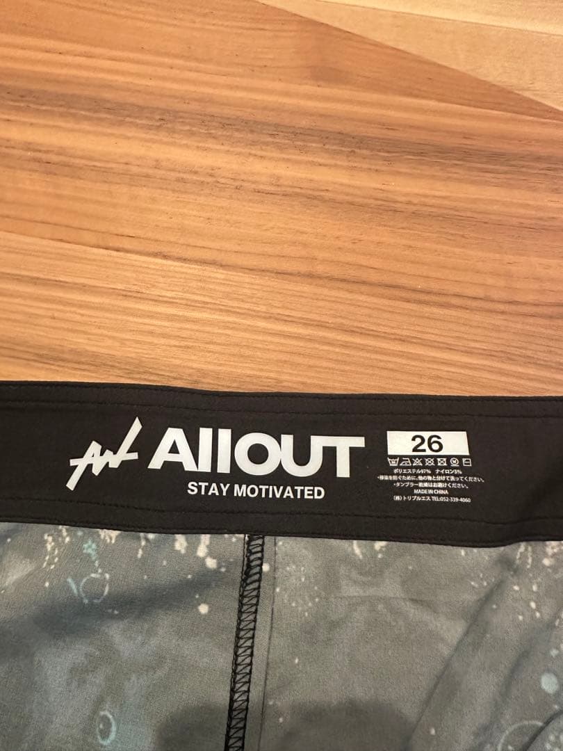 ALL OUT メンズフィジークボードショーツ 26ウェイスト 新品