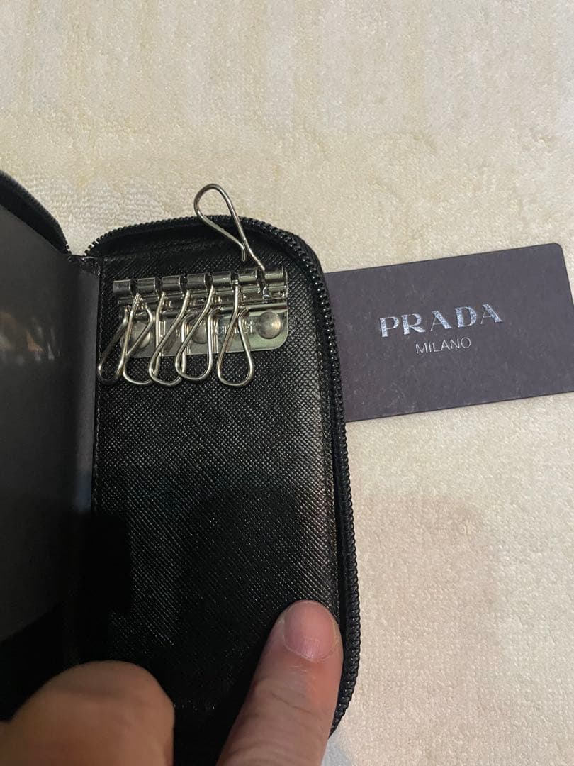 PRADA ブラック ナイロン キーケース