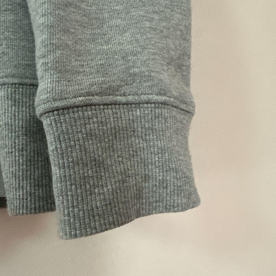 THE NORTH FACE グレー フード付きパーカー　刺繍ロゴ