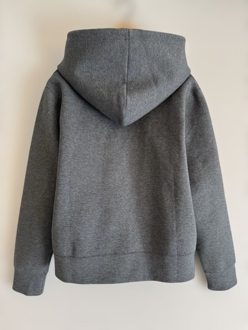 人気完売Spick and Span ストレッチジップフードパーカー　グレー