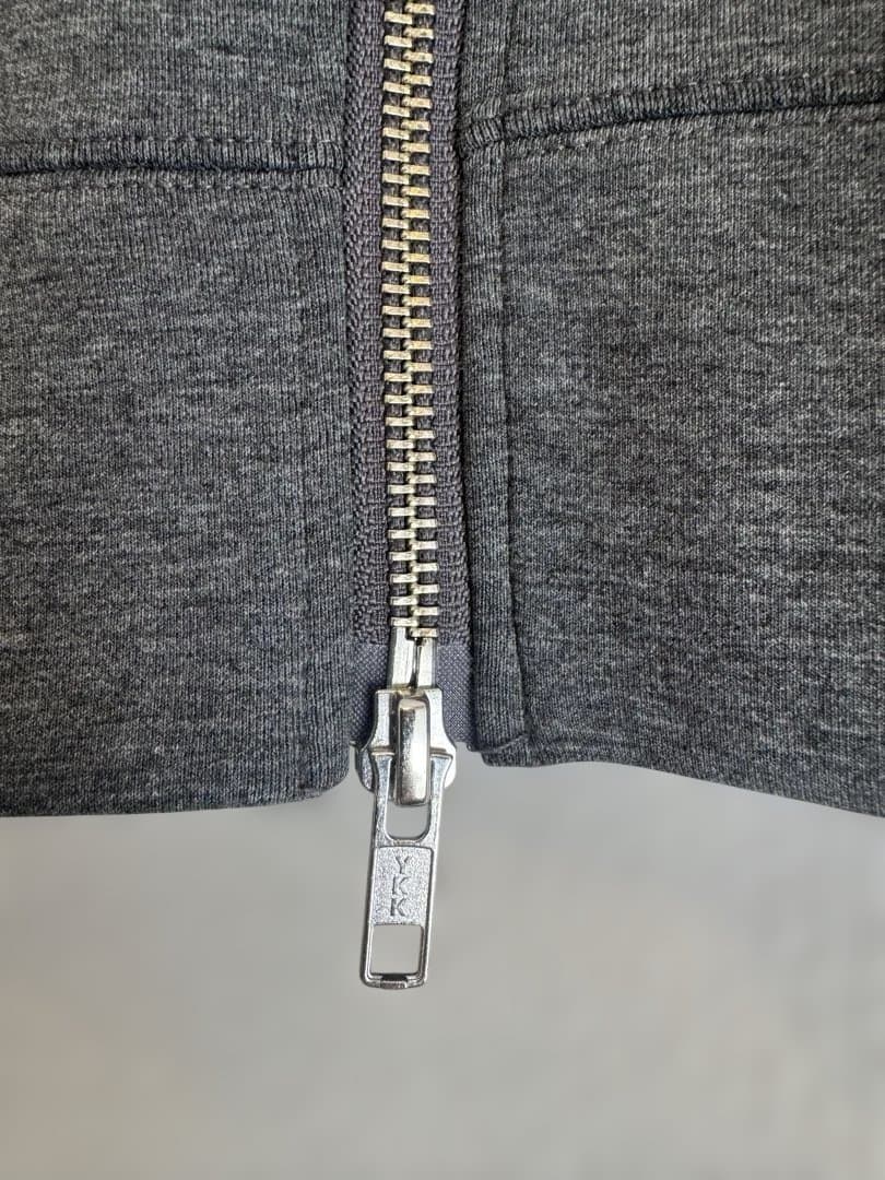 人気完売Spick and Span ストレッチジップフードパーカー　グレー