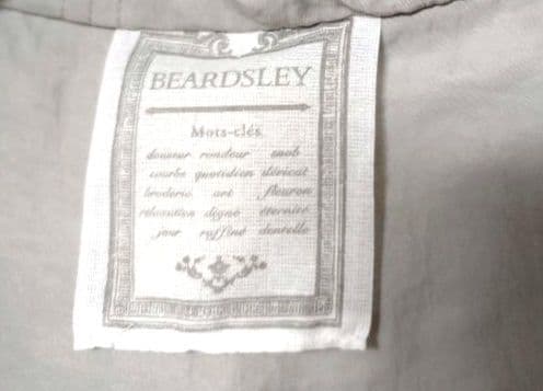 美品 BEARDSLEY ビアズリー サイドスリット フードコート