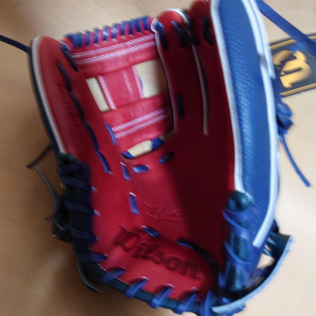ウイルソン: 野球用:軟式グラブ: 右投げ:内野手用 : 86型 :ネイビー/赤