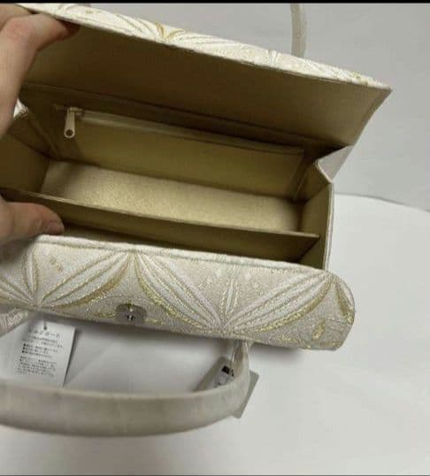 まゆ【新品未使用】かぶせバッグ　七宝つなぎ柄　利休バック　あおりバック