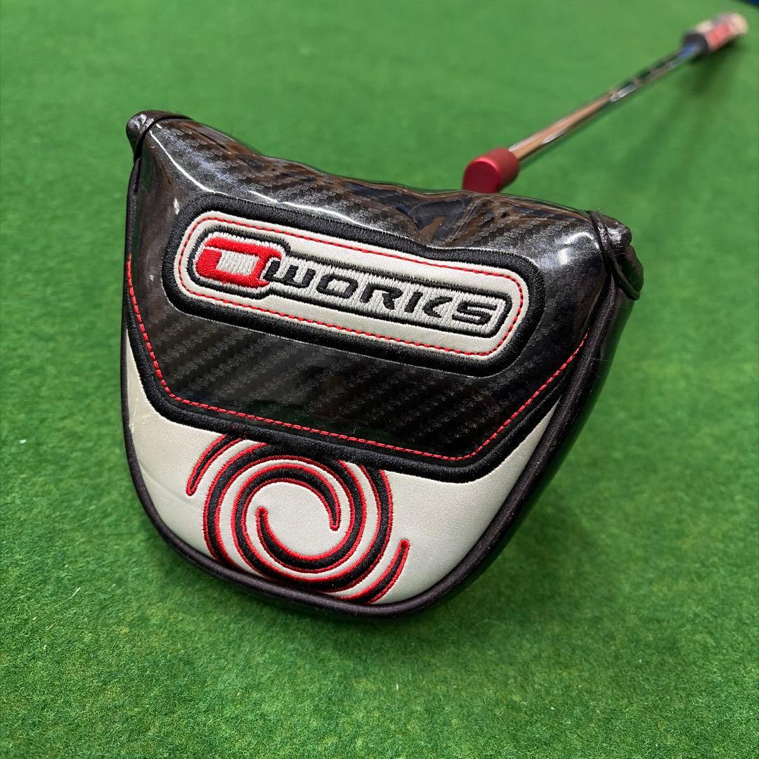 ODYSSEY oworks V-LINE FANG CH パター レッド