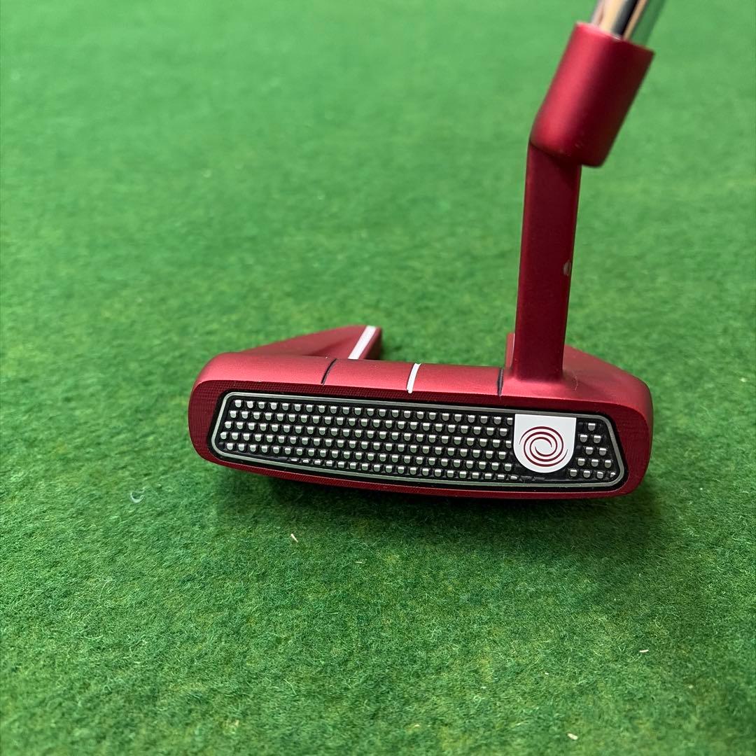 ODYSSEY oworks V-LINE FANG CH パター レッド
