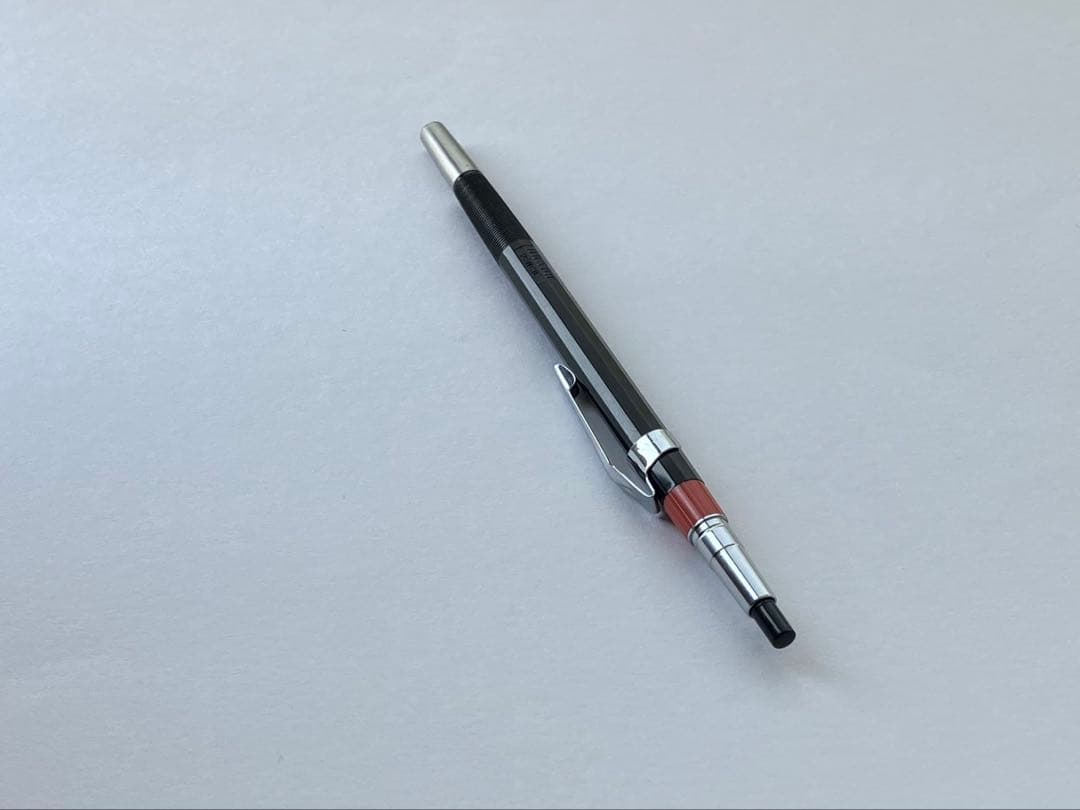 ぺんてるpmg 0.3mm