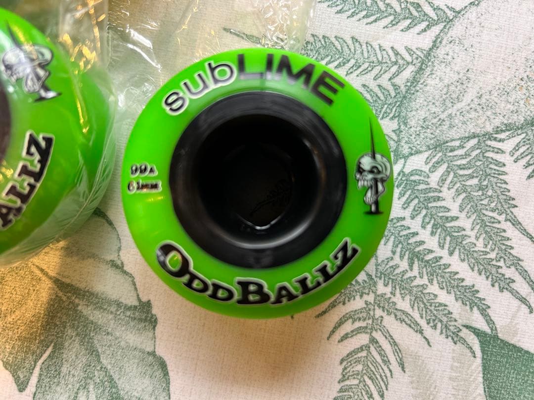 ABEC11 subLIME ODDBALLZ 61mm グリーン ホイール