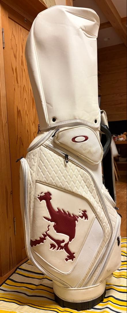 ⭐️オークリー⭐️ キャディバッグ　ビッグロゴ　送料込み