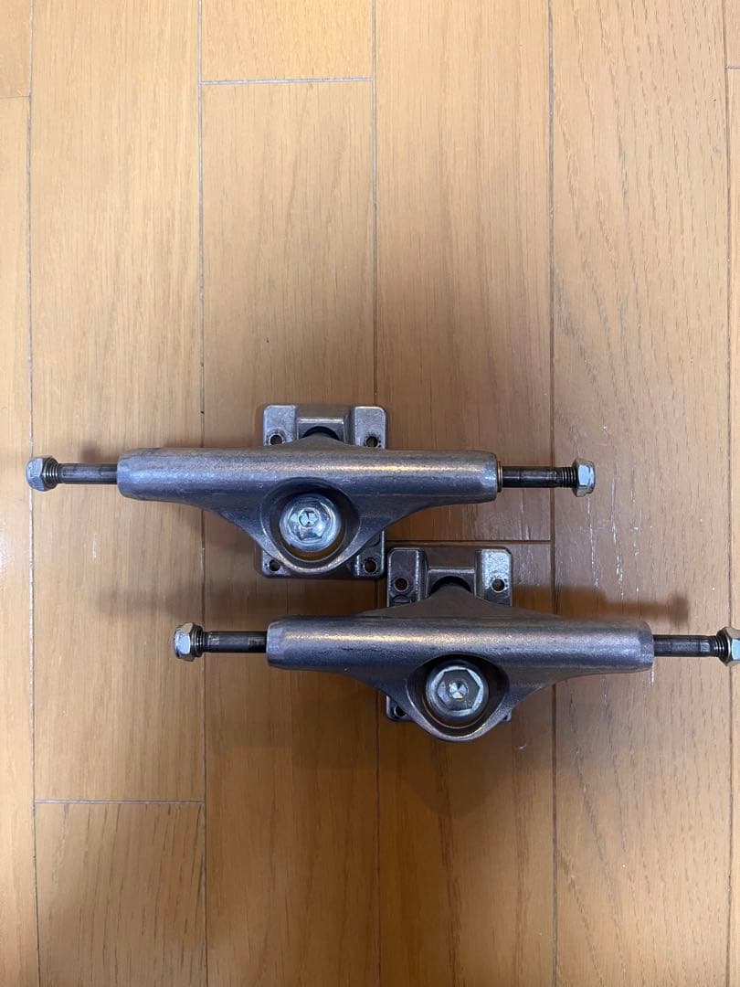 INDEPENDENTTRUCKS インディペンデント　トラック139 MID