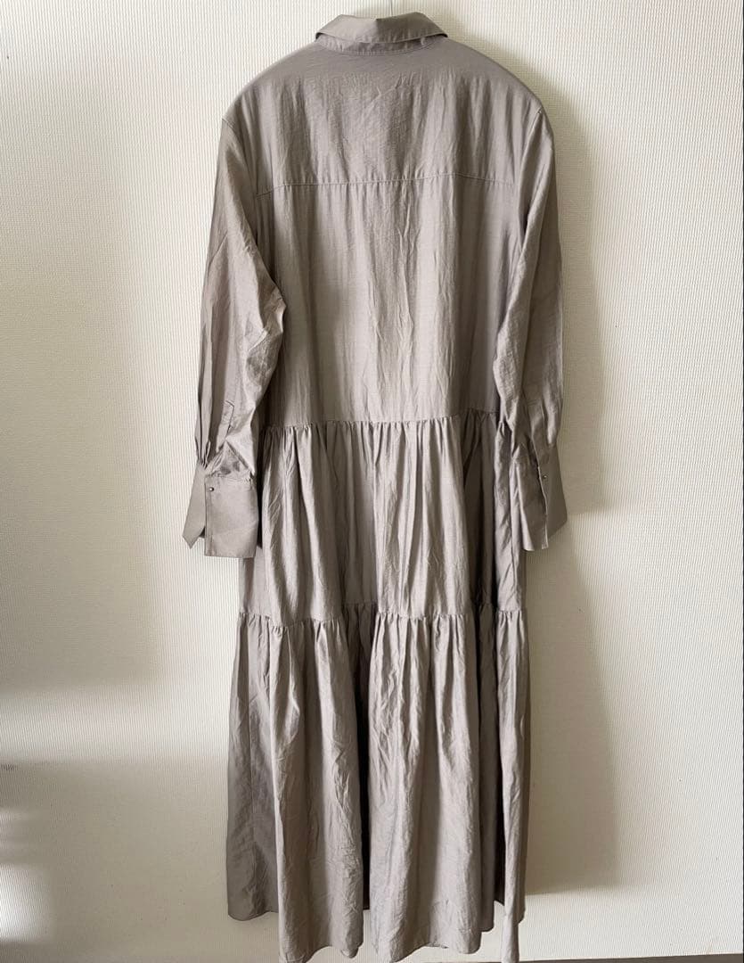 美品　ebure ティアードロングワンピース　グレージュ　サイズ36