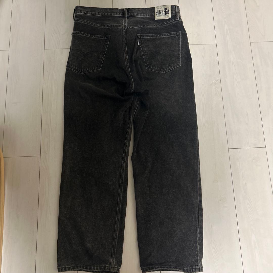 LEVI’S シルバータブ ルーズフィットデニム　ブラック