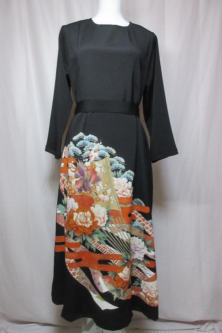 留袖ワンピース　 鳥花柄　金糸刺繍 ロングワンピース　シルク　ウエストリボン紐付