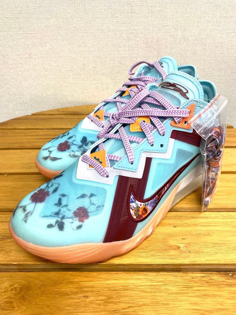 シューズ(男性用) NIKE LEBRON XVIII LOW \"FLORAL\" 28cm