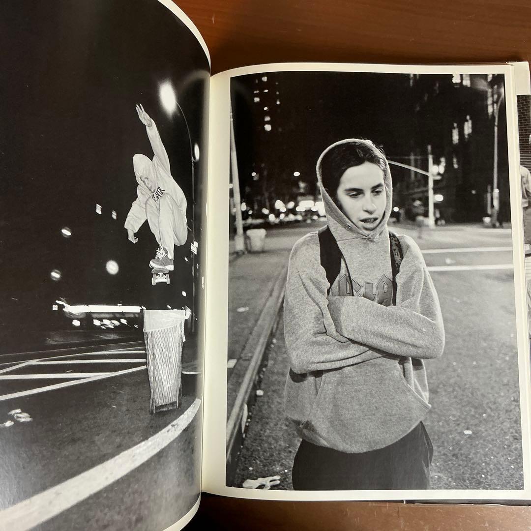 OUT & ABOUT Ari Marcopoulos 写真集
