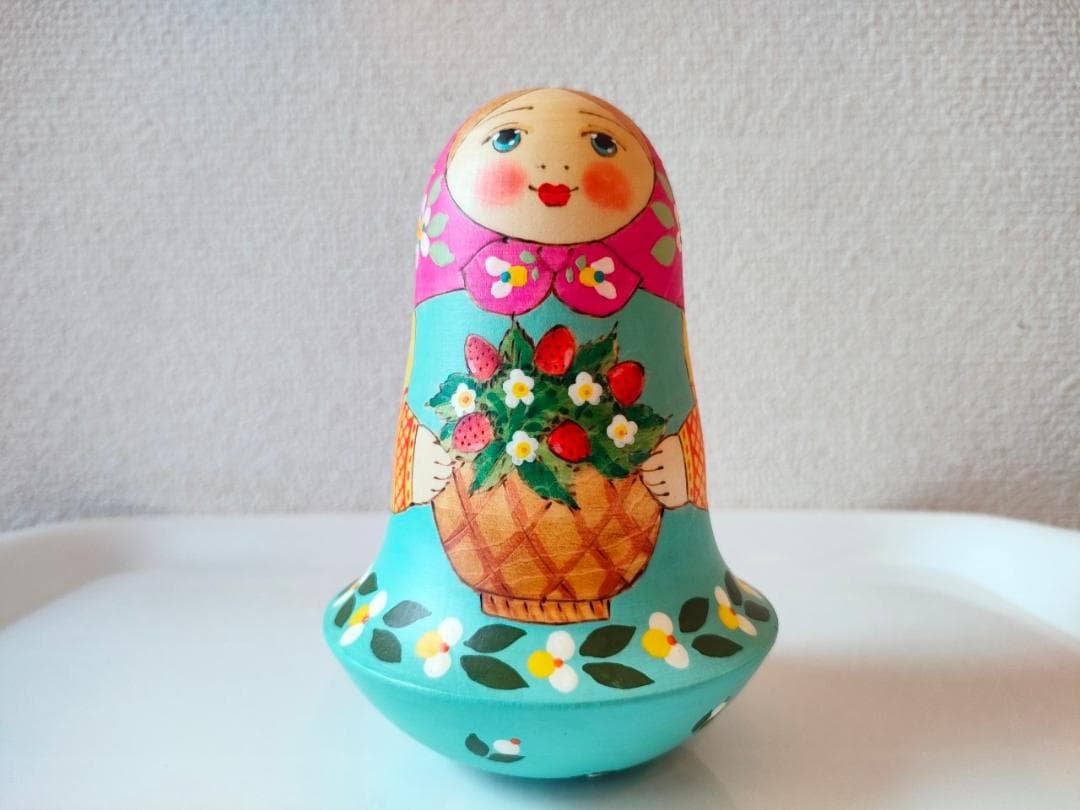 【LYH136】北欧ロシア雑貨 起き上がりこぼし リューバ作　いちご