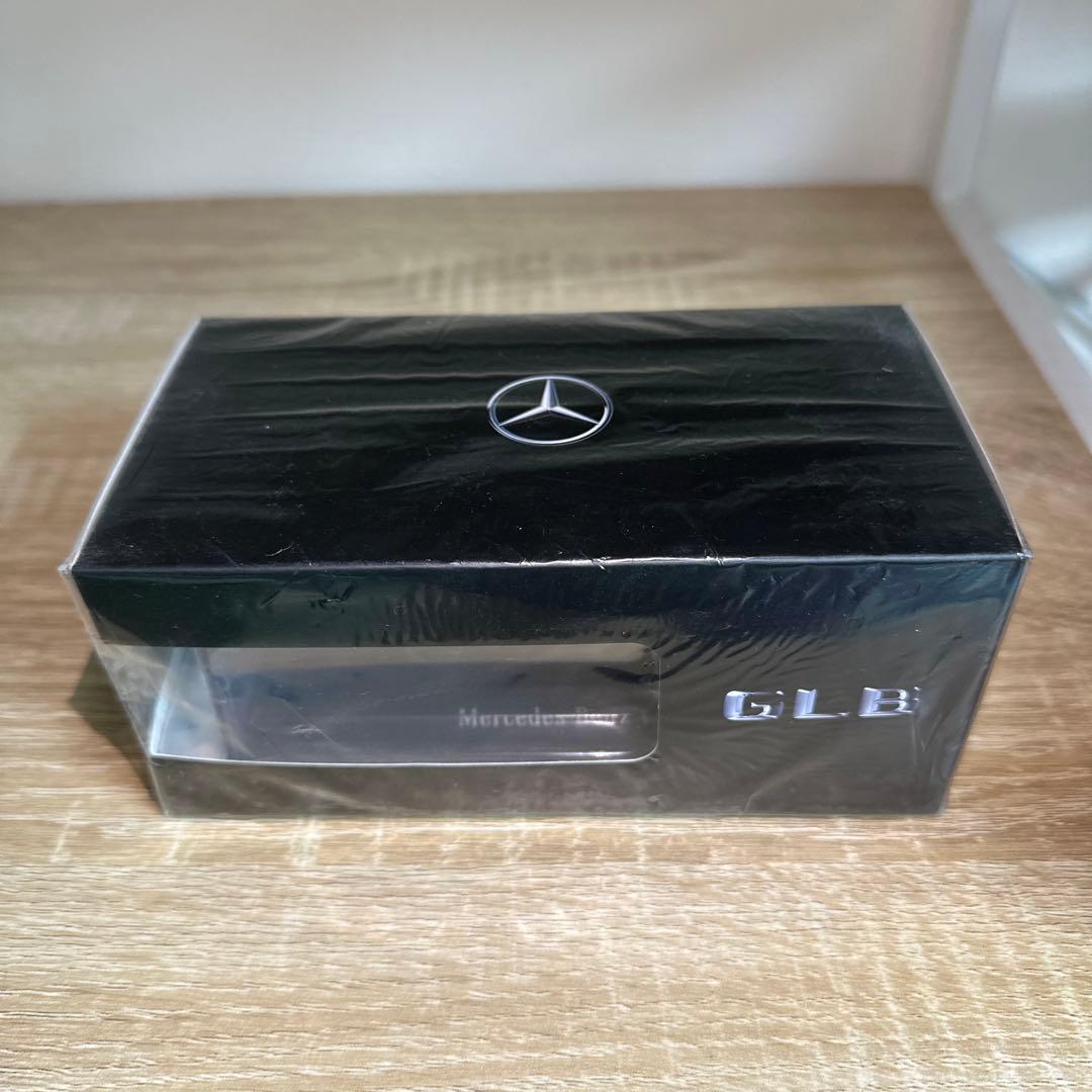 希少　新品未開封　Mercedes-Benz GLB 1:43 ミニカー