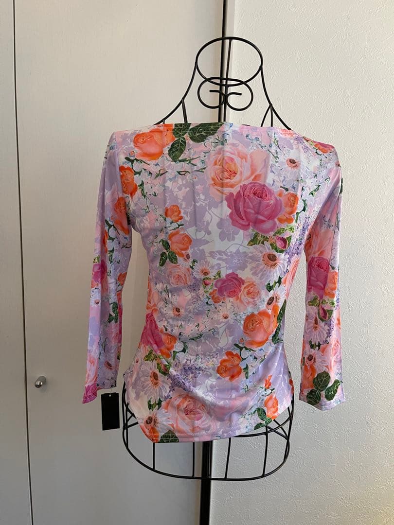新品❣️未使用❣️タグ付き❣️ ✨社交ダンス　カットソー　ピンク花柄✨