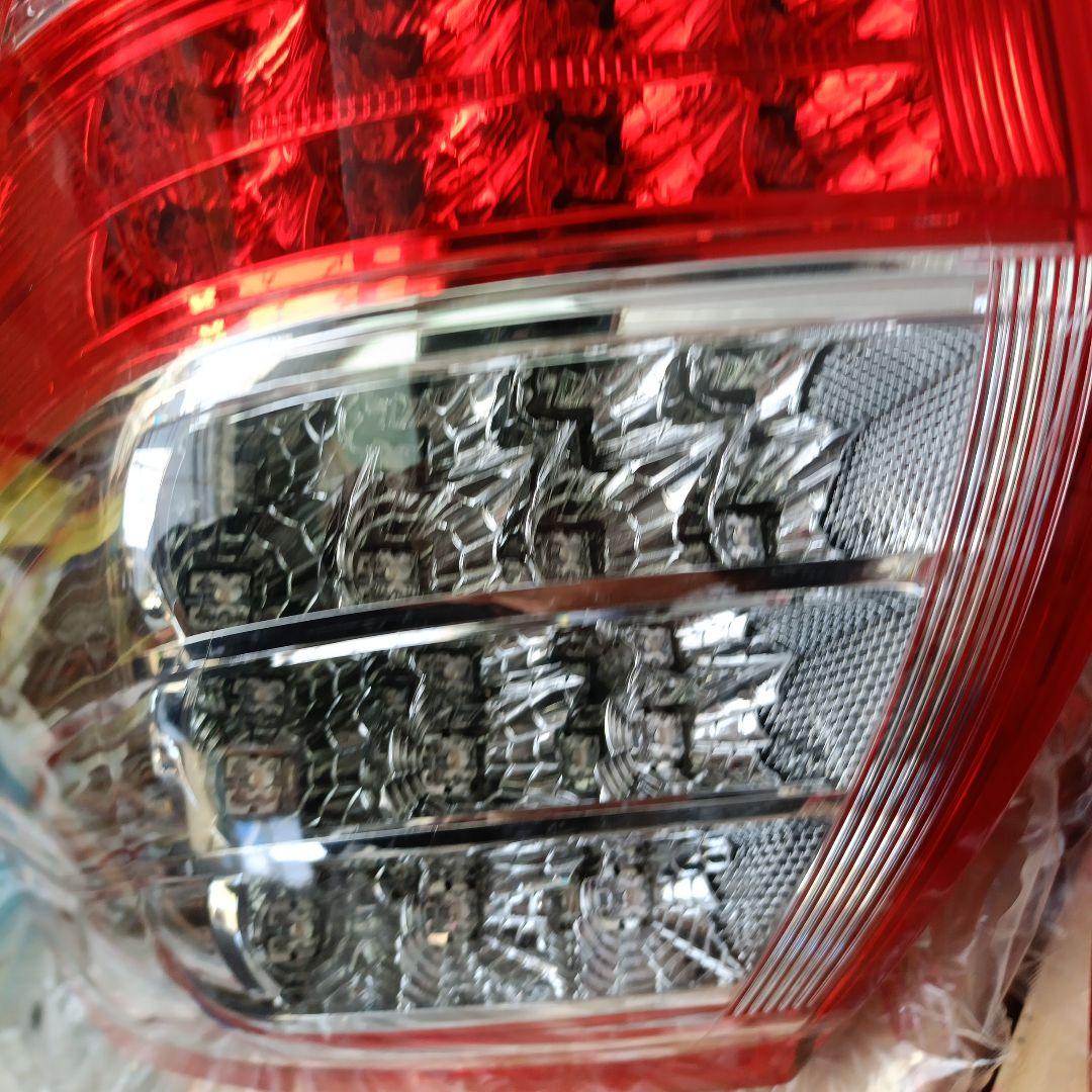 綾 品 トヨタ ヴァンガード テールランプ 新車外し保管品【美品】