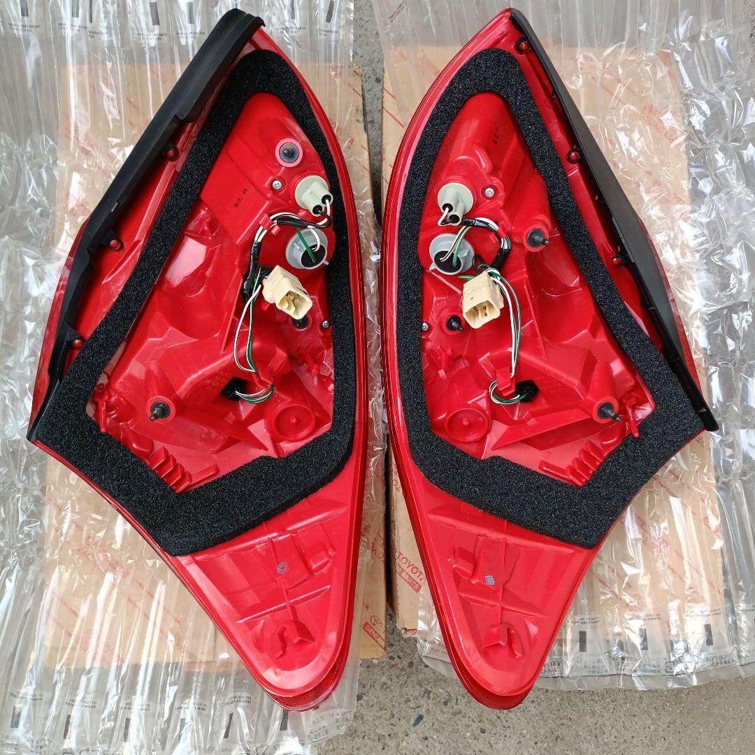 綾 品 トヨタ ヴァンガード テールランプ 新車外し保管品【美品】