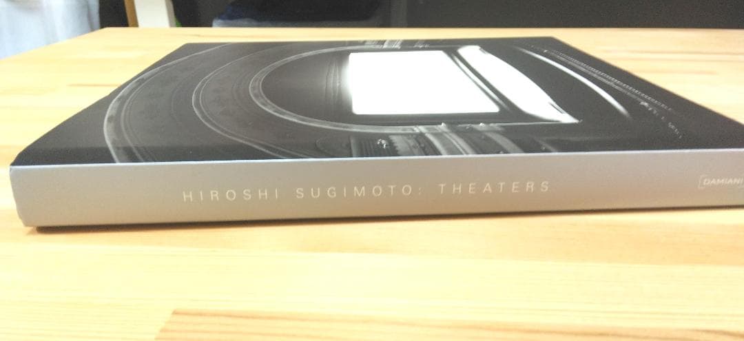Hiroshi sugimoto　Theaters杉本博司 劇場damiani