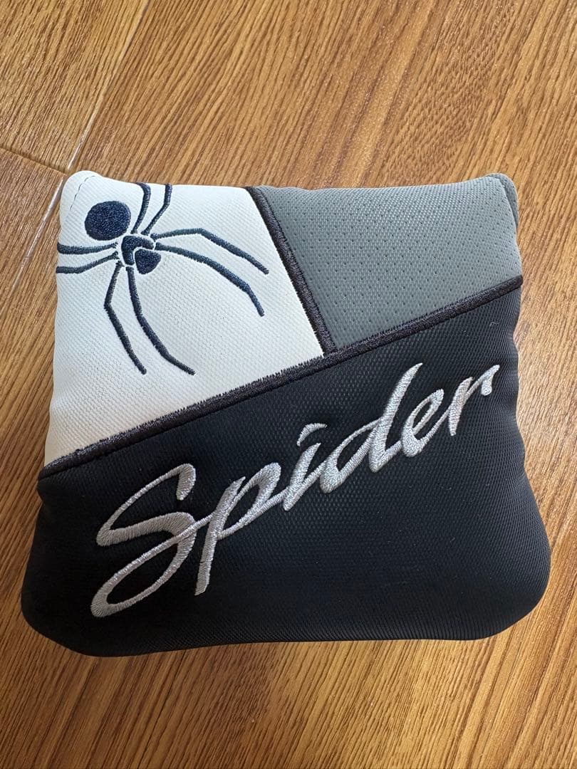 Spider TOUR X（スパイダーツアーX）ローリー・マキロイ使用モデル