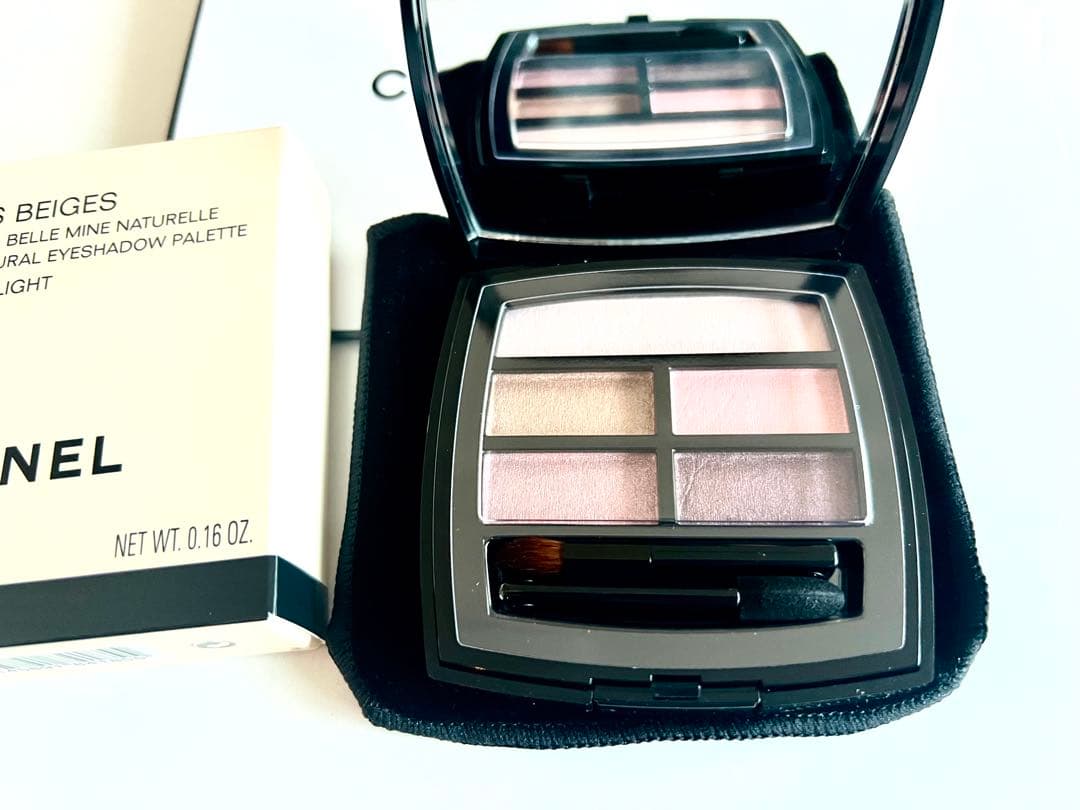 CHANEL LES BEIGES アイシャドウパレット LIGHT
