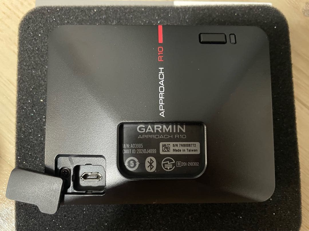 ジョジョマロ　GARMIN APPROACH R10 ゴルフ用距離計