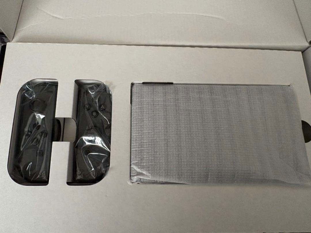 やまだ様Nintendo Switch 本体 グレー 【完品・動作良好】 初期型