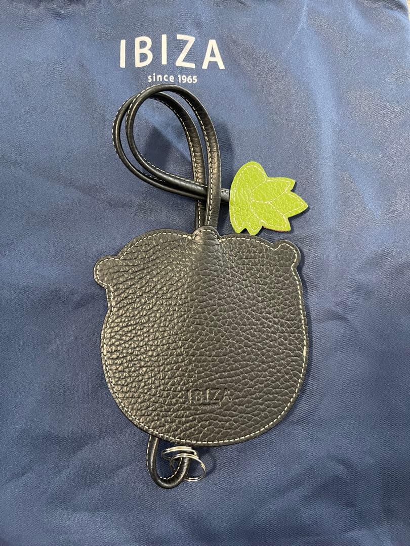 新品未使用　イビザ　パンダキーリング
