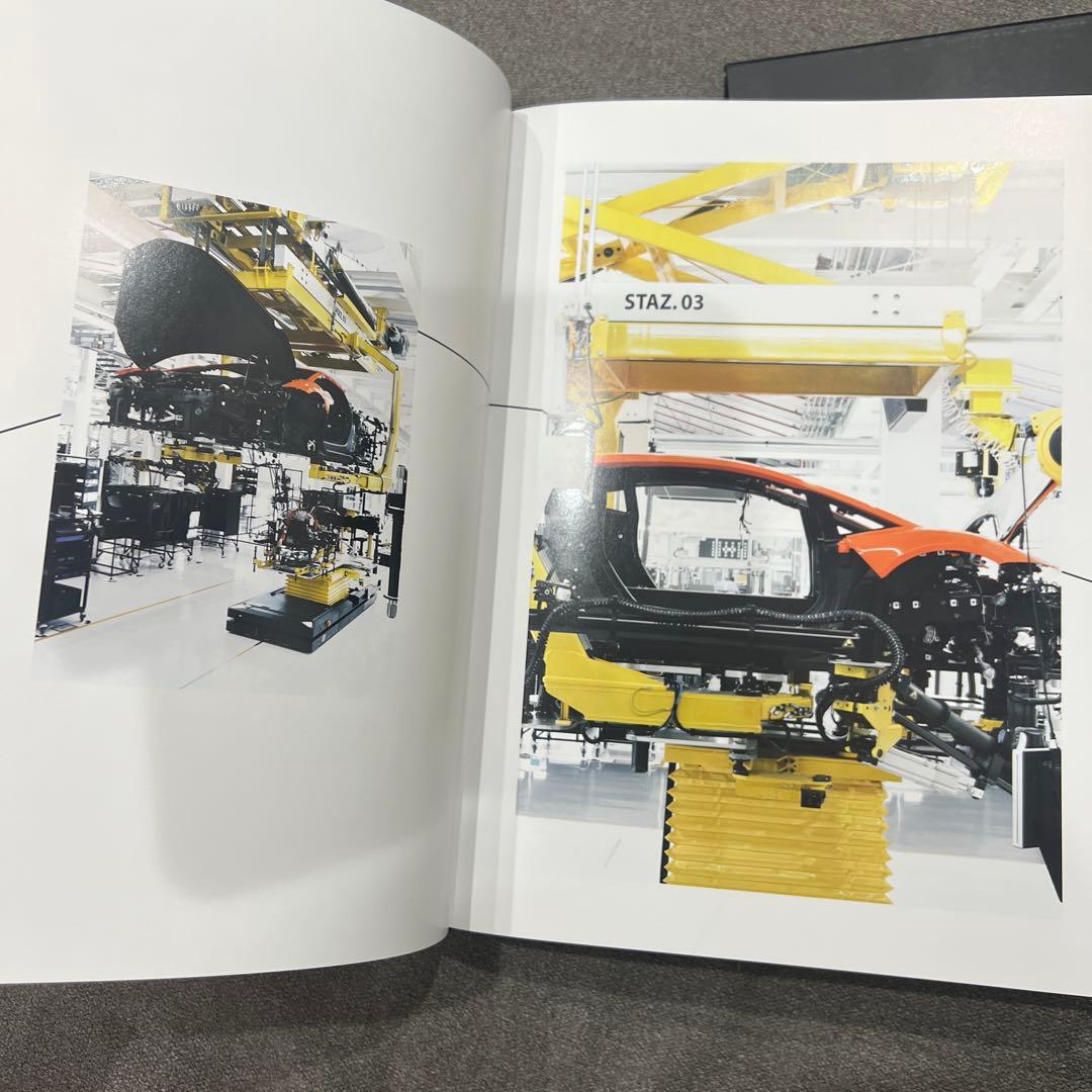 ランボルギーニ　レベルト　製造工程雑誌　インテリア
