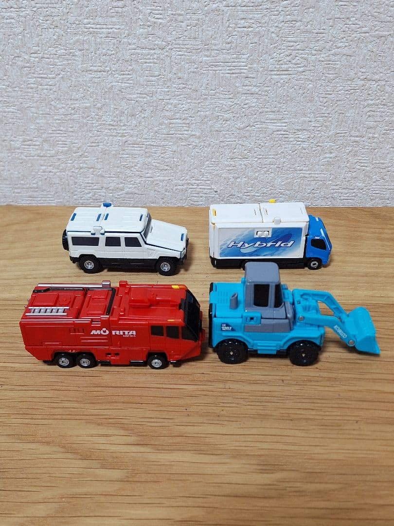 ミニカー M8651