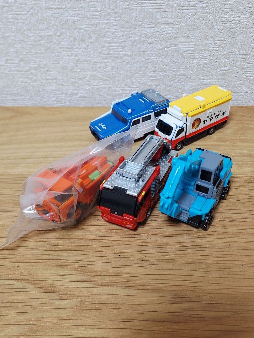 ミニカー M8651