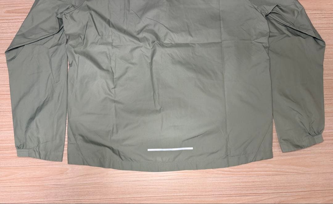[新品] NIKE ナイキ　ランニングジャケット　パーカー　Lサイズ　グリーン