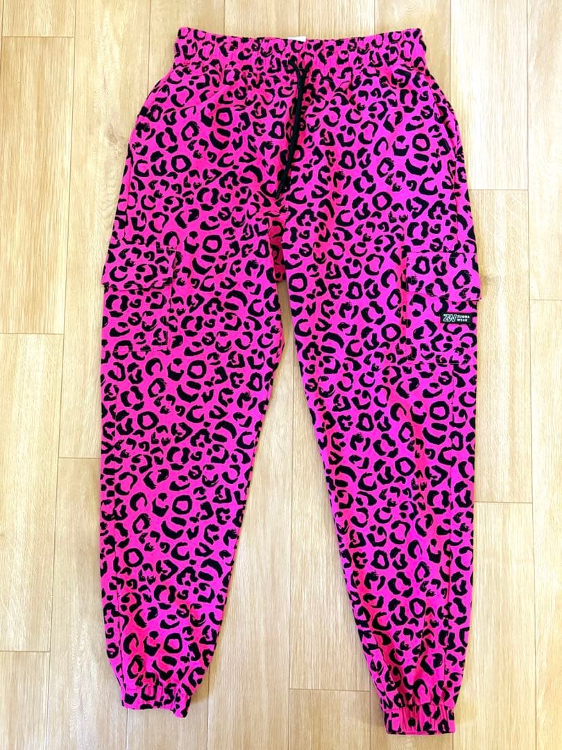 【正規品】ZUMBAヒョウ柄　パンツ　Mサイズ