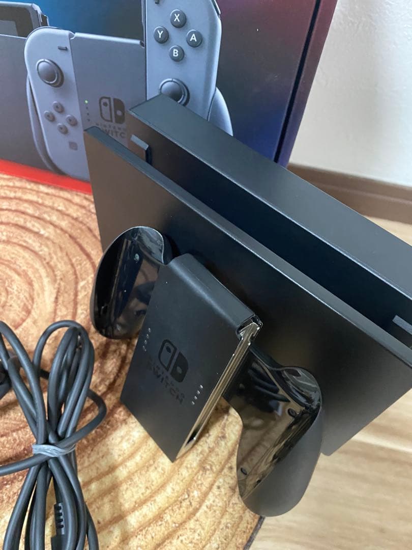 Nintendo Switch ニンテンドースイッチ本体　グレー