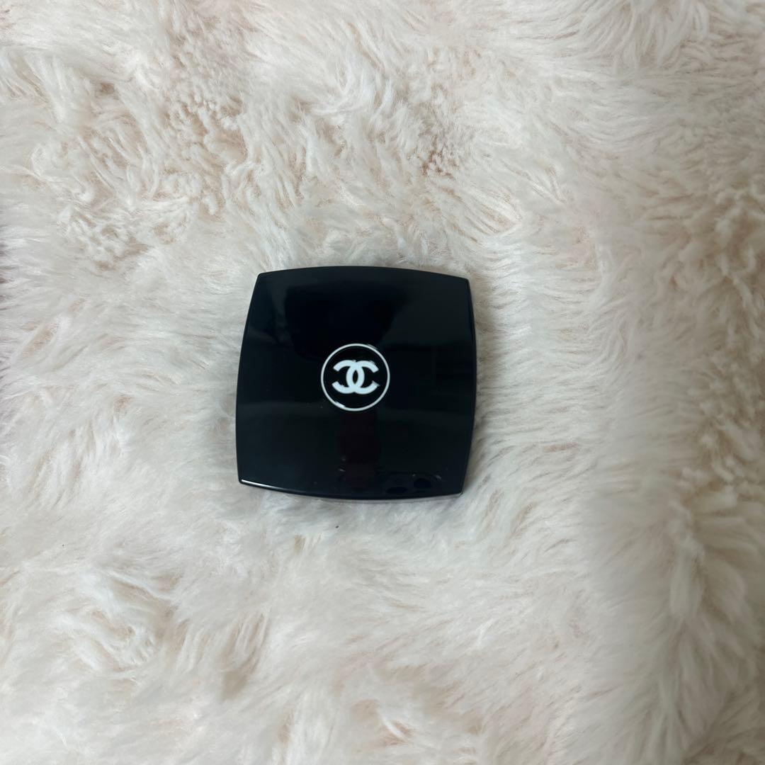 CHANEL アイシャドウ　　レキャトルオンブル　378ユートピア