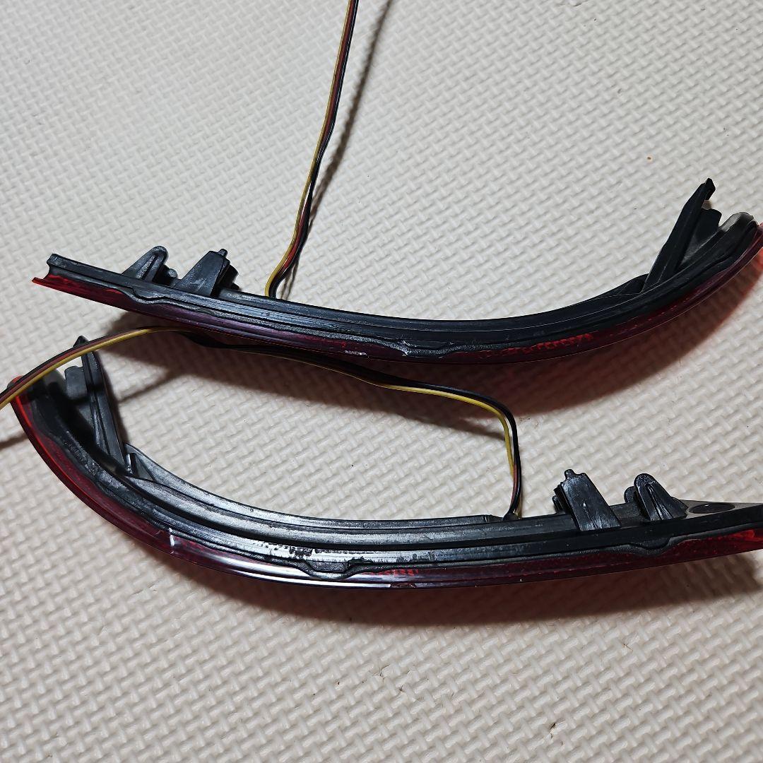 VALENTI LEDリアバンパーリフレクターe52エルグランド