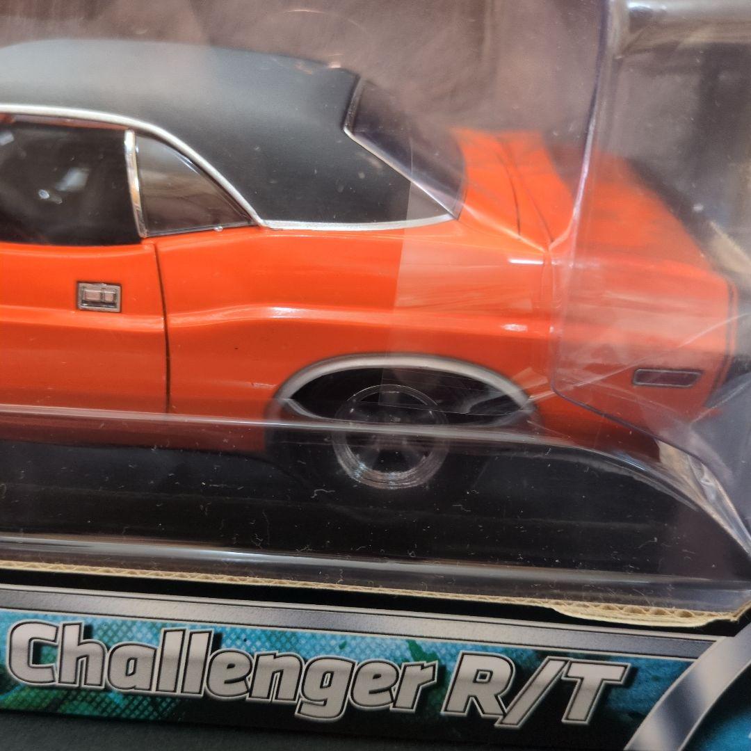 ワイルドスピードX2　ダッジ チャレンジャー R/T