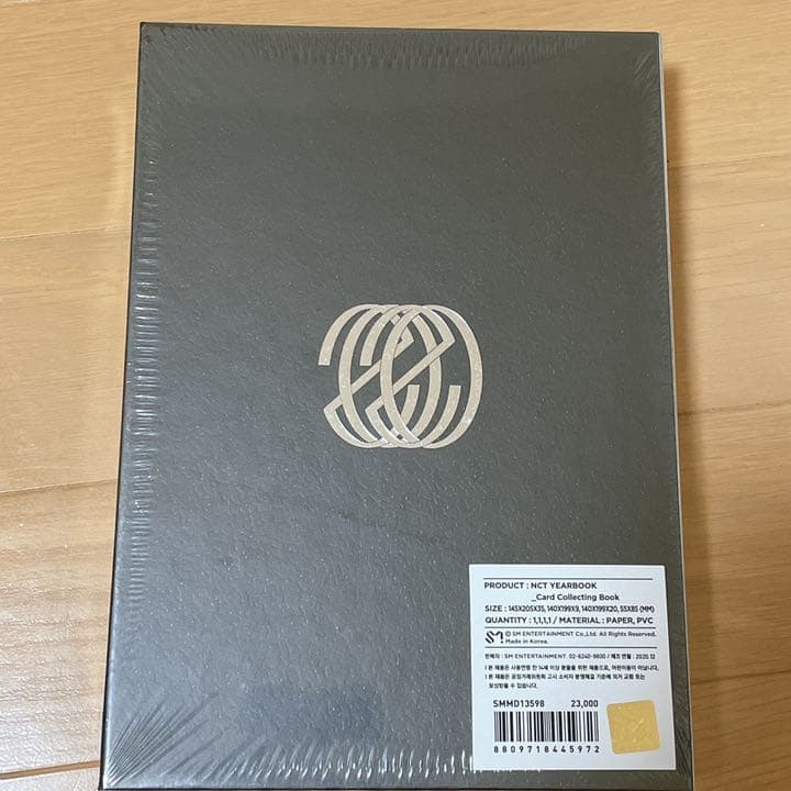 NCT イヤーブック　トレカ　year book 新品未開封　公式グッズ