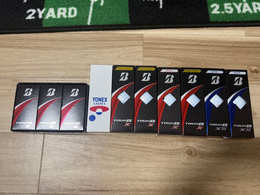 ☆新品未使用☆ブリヂストン　ゴルフボール　ツアーBXとBXS　27個　2ダース強