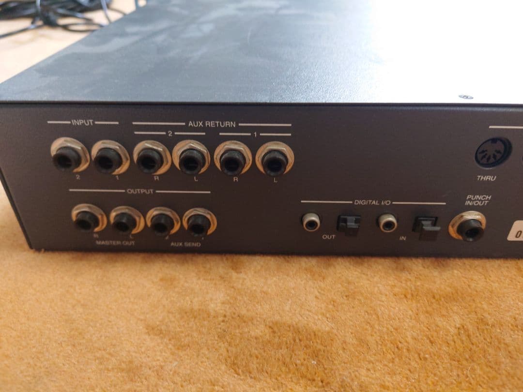 Vestax HDR-8 デジタルマルチトラックレコーダー