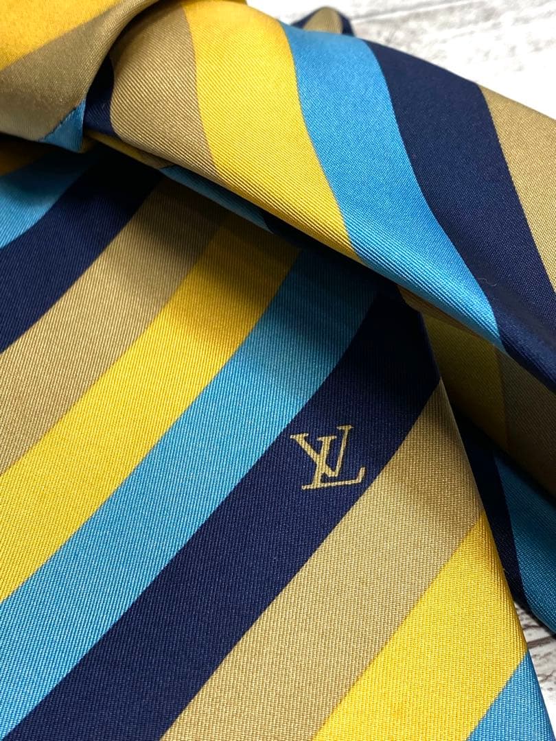 【極美品デザイン】LOUIS VUITTONルイヴィトン ネクタイクリーニング済