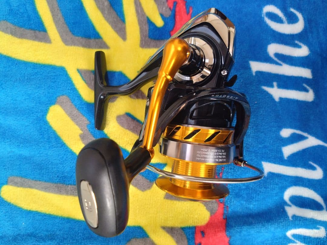 Daiwa 15 レブロス REVROS 4000 スピニングリール