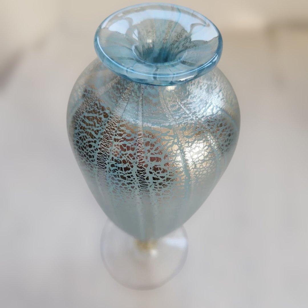 宙吹きガラス プラチナ箔流水紋花器 高橋克典 作 ガラス花瓶 花器