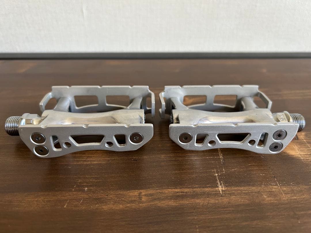 mks  nuevo 三ヶ島　トゥークリップ付き　美品