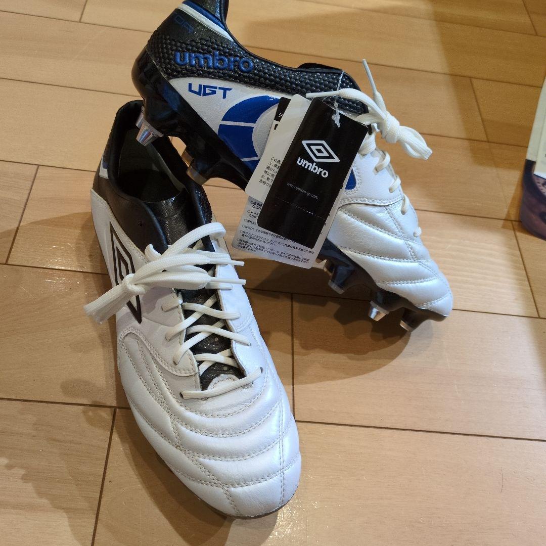 サッカースパイクシューズ　アクセレイターpro mix sg