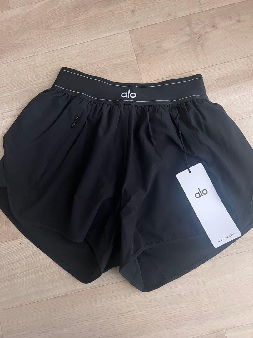 週末限定価格!:alo Match point short(ブラトップ付！)
