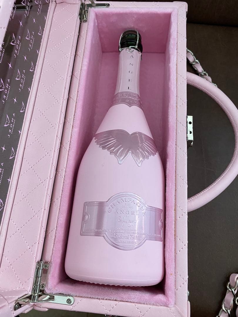 ANGEL エンジェル シャンパン ドゥミセック ケース ピンク 限定　空き瓶
